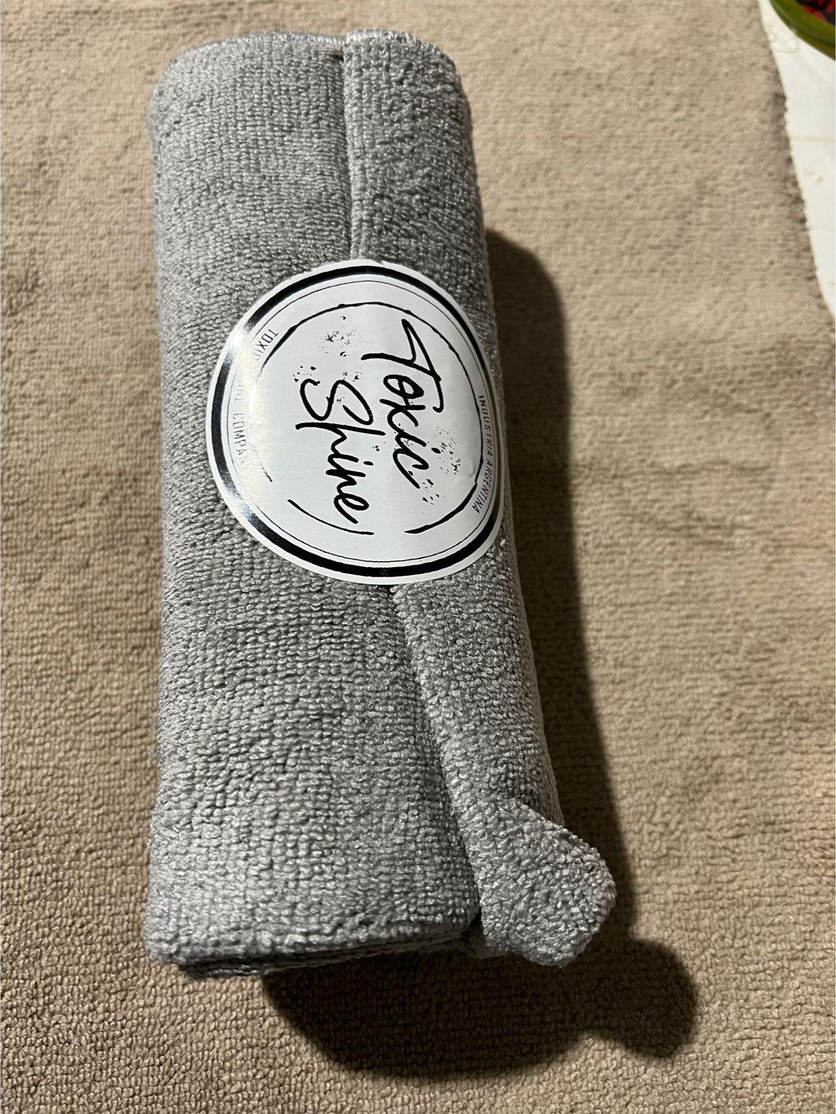 Microfibra de Secado 80x40 de  Toxic Shine