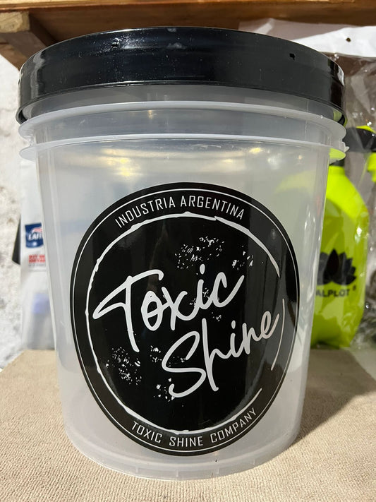 Balde de Toxic Shine