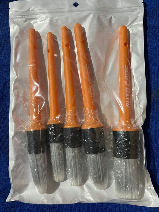 Kit de Brochas Naranjas x5 – AUTO CARE