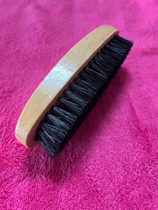 Cepillo Suave con Mango de Madera para Limpieza de Tapizados