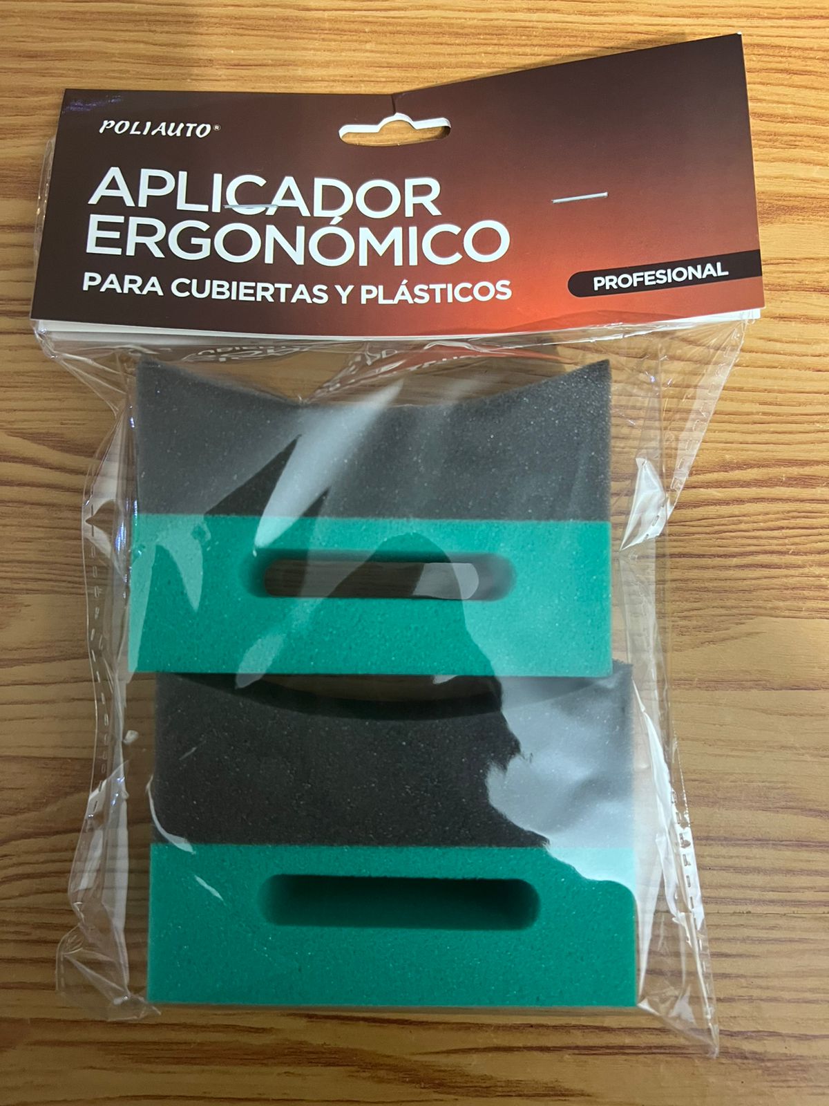 APLICADOR ERGONÓMICO PARA CUBIERTAS Y PLÁSTICOS VERDE Y GRIS- POLI AUTO